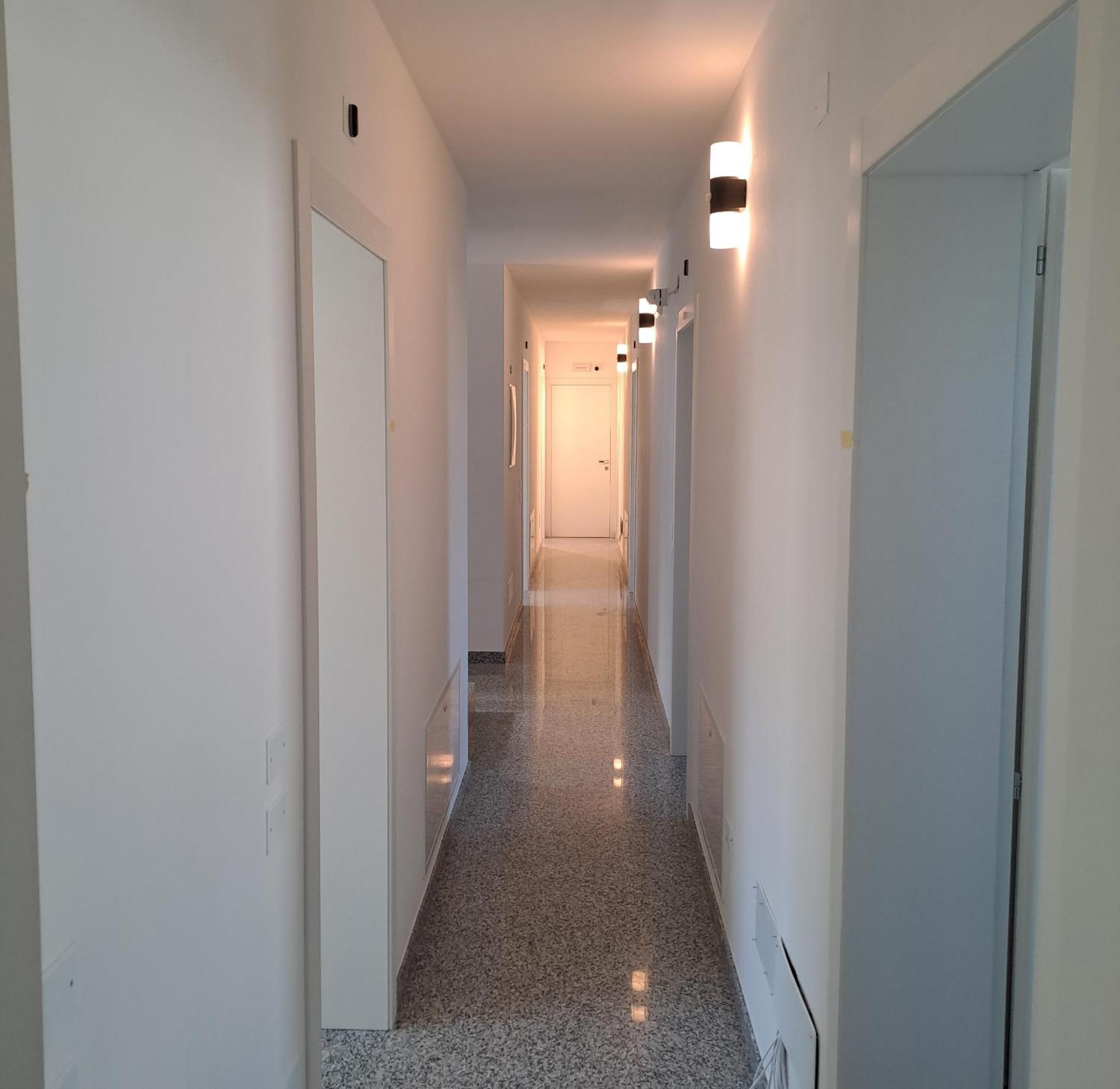 Garibaldi 16 Room Legnaro ภายนอก รูปภาพ